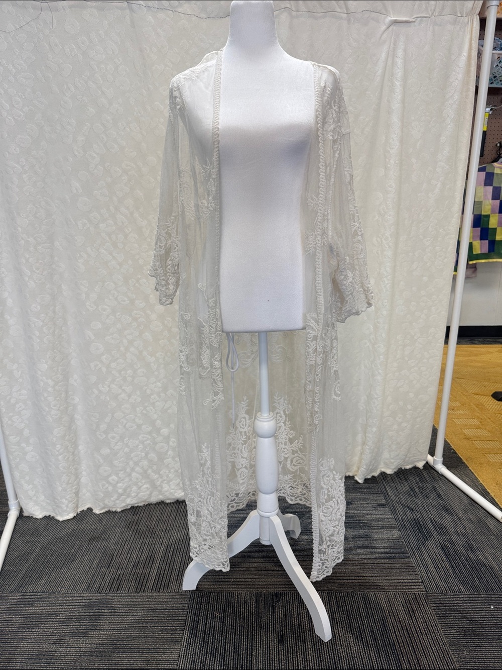 Sheer Lace Kimono Robe - White